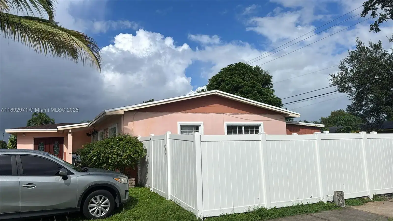 901 NW 199th St, Miami Gardens FL 33169 photo 4