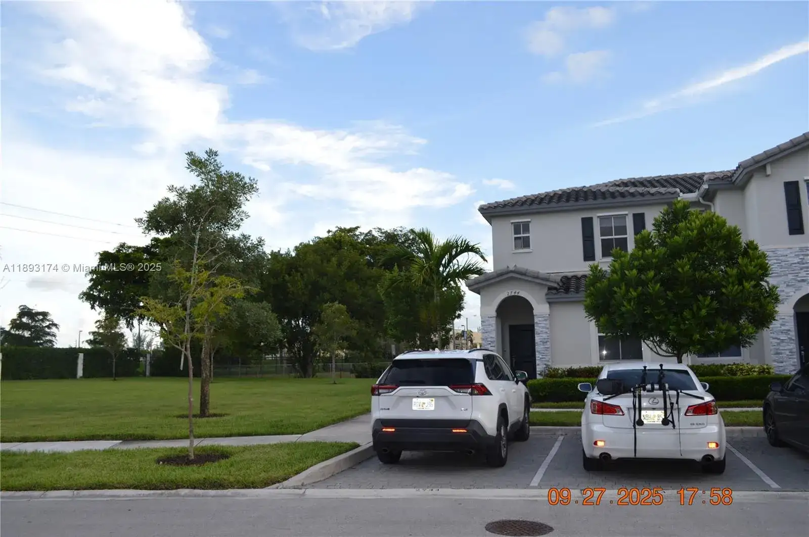 2744 SE 19th St, Homestead FL 33035 photo 3