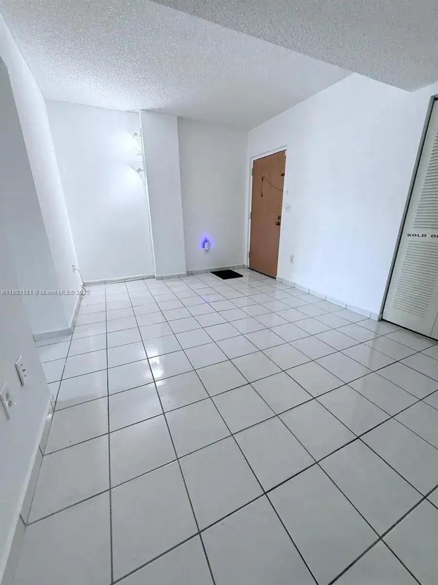 300 NW 42nd Ave # 109, Miami FL 33126 photo 4