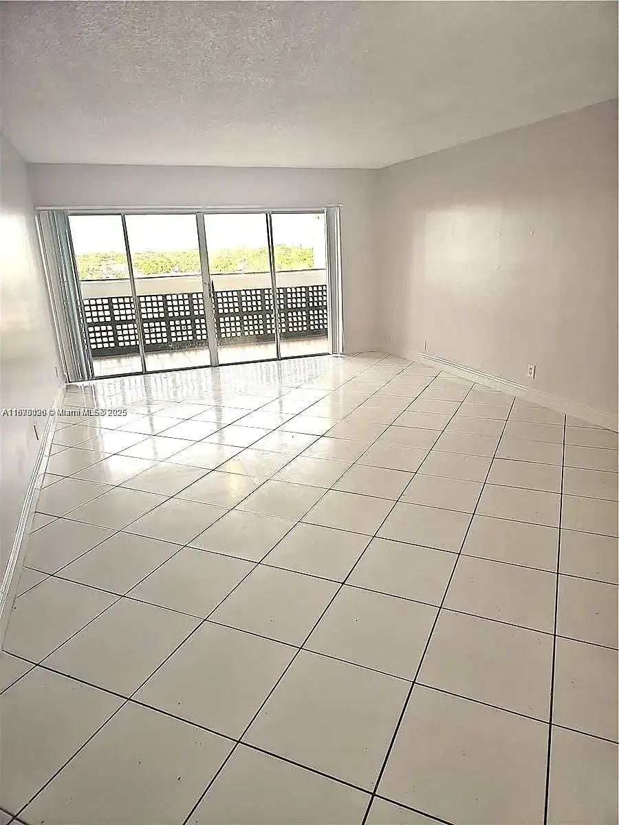 3301 SPANISH MOSS TE # 708, Lauderhill FL 33319 photo 3