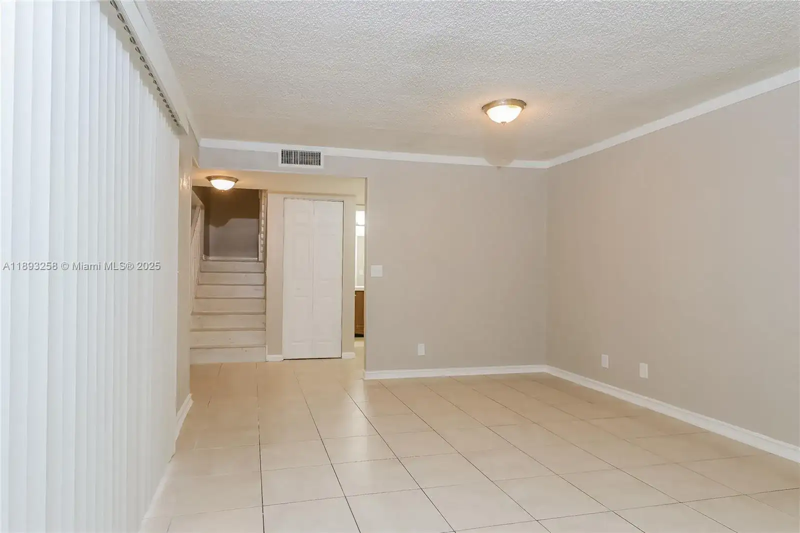 4011 Palm Bay Cir # A, West Palm Beach FL 33406 photo 3