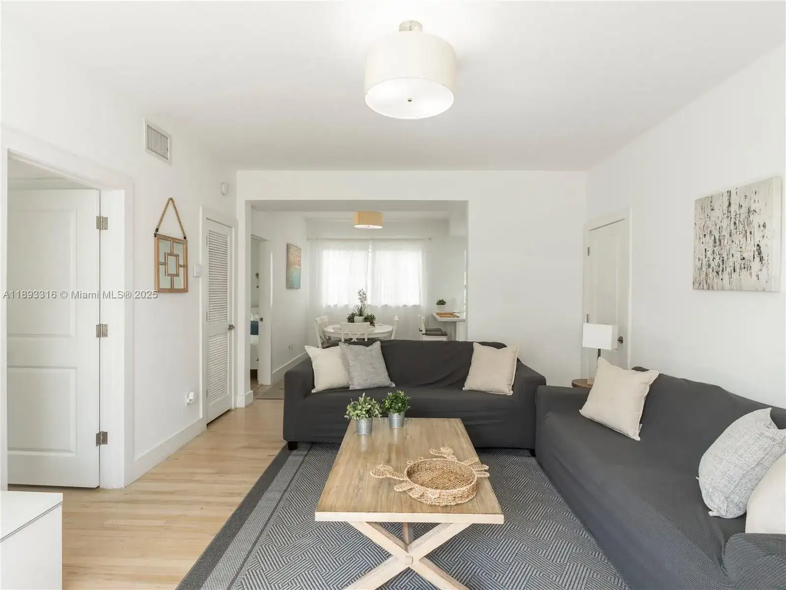241 28th St # 1, Miami Beach FL 33140 photo 2