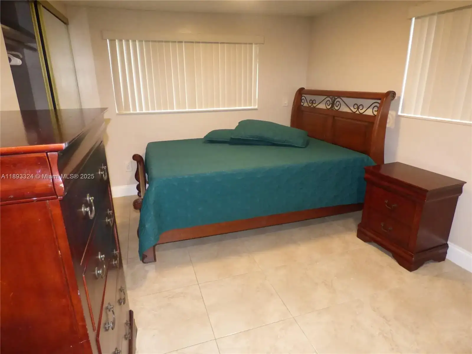 19121 NE Miami Ct # 1, Miami FL 33179 photo 5