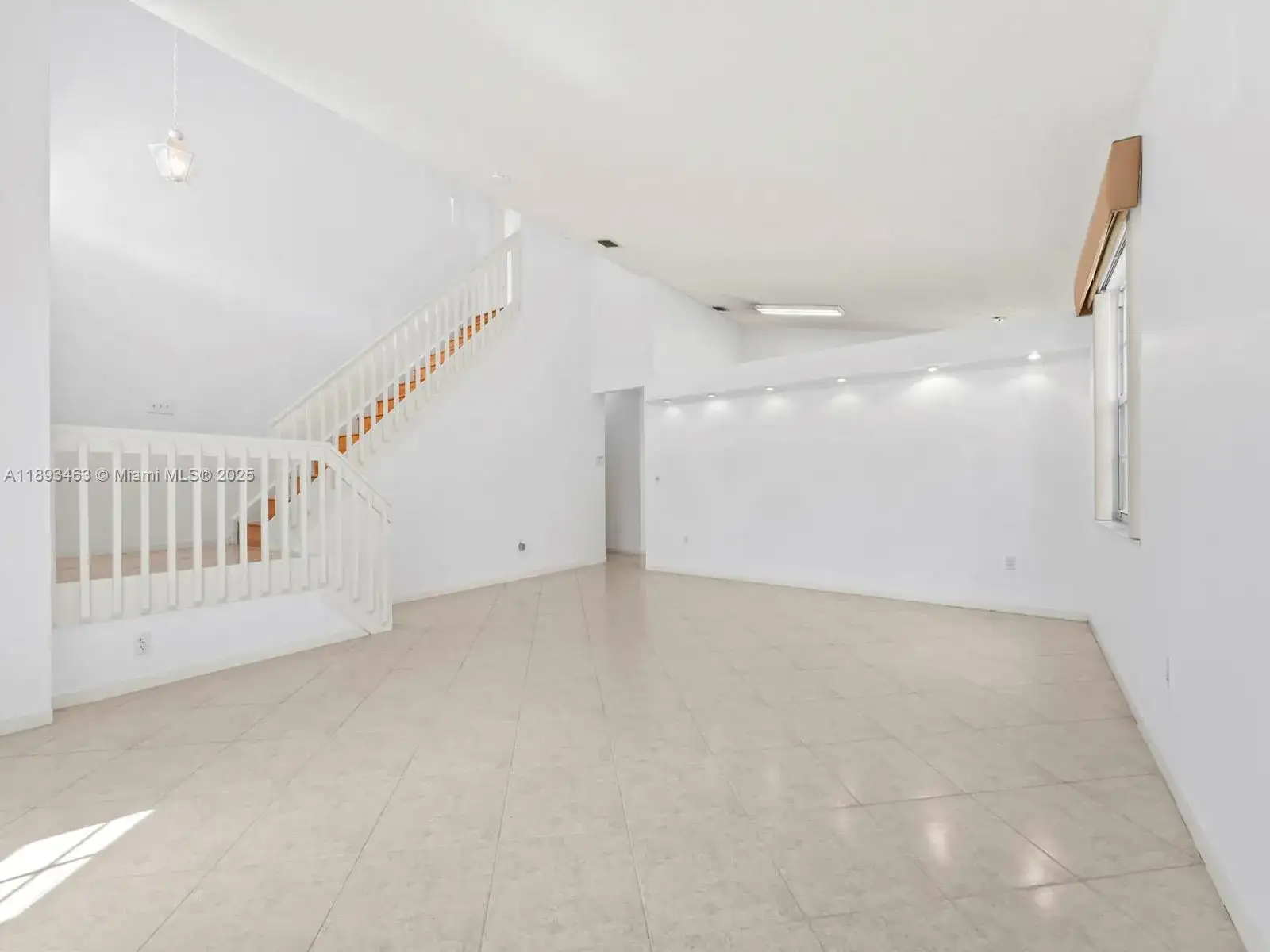 15181 NW 6th Ct, Pembroke Pines FL 33028 photo 5