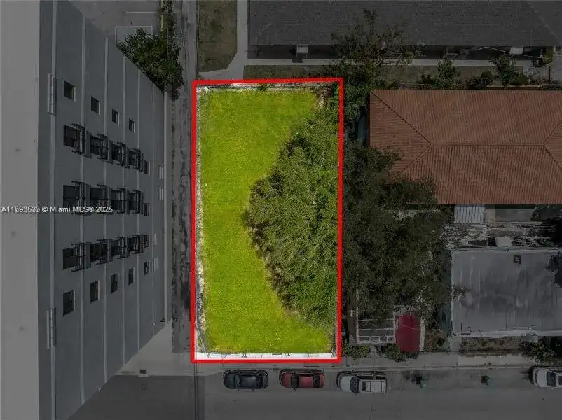 129 SW 21st Ave, Miami FL 33135 photo 3