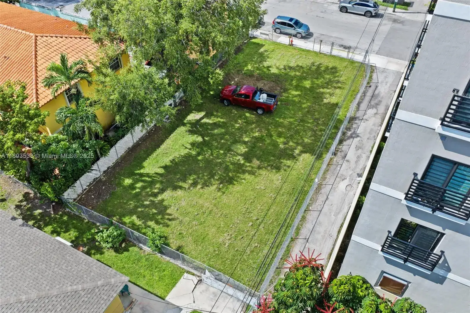129 SW 21st Ave, Miami FL 33135 photo 4