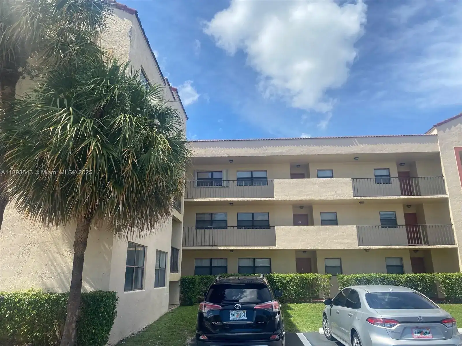 3470 Foxcroft Rd # 307, Miramar FL 33025 photo 2