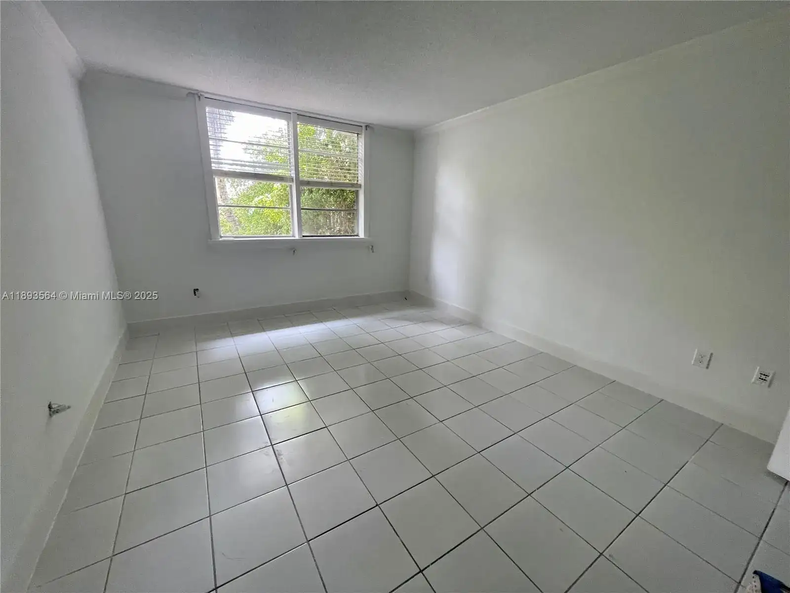4660 NW 79th Ave # 1B, Doral FL 33166 photo 5