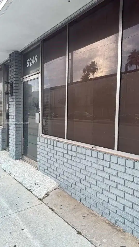 5245 NW 36th St unit 1, Miami Springs FL 33166 photo 3
