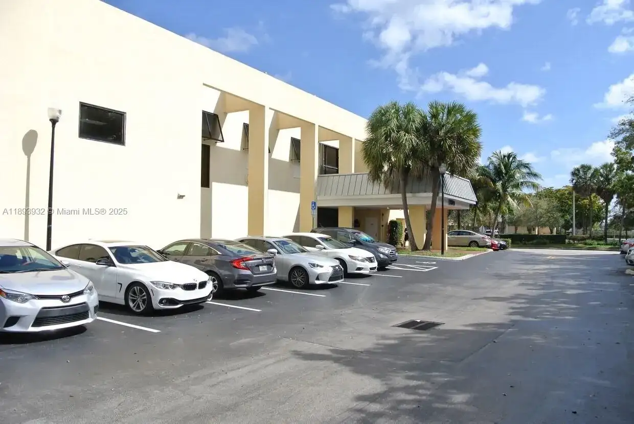 3800 W Broward Blvd, Plantation FL 33312 photo 3