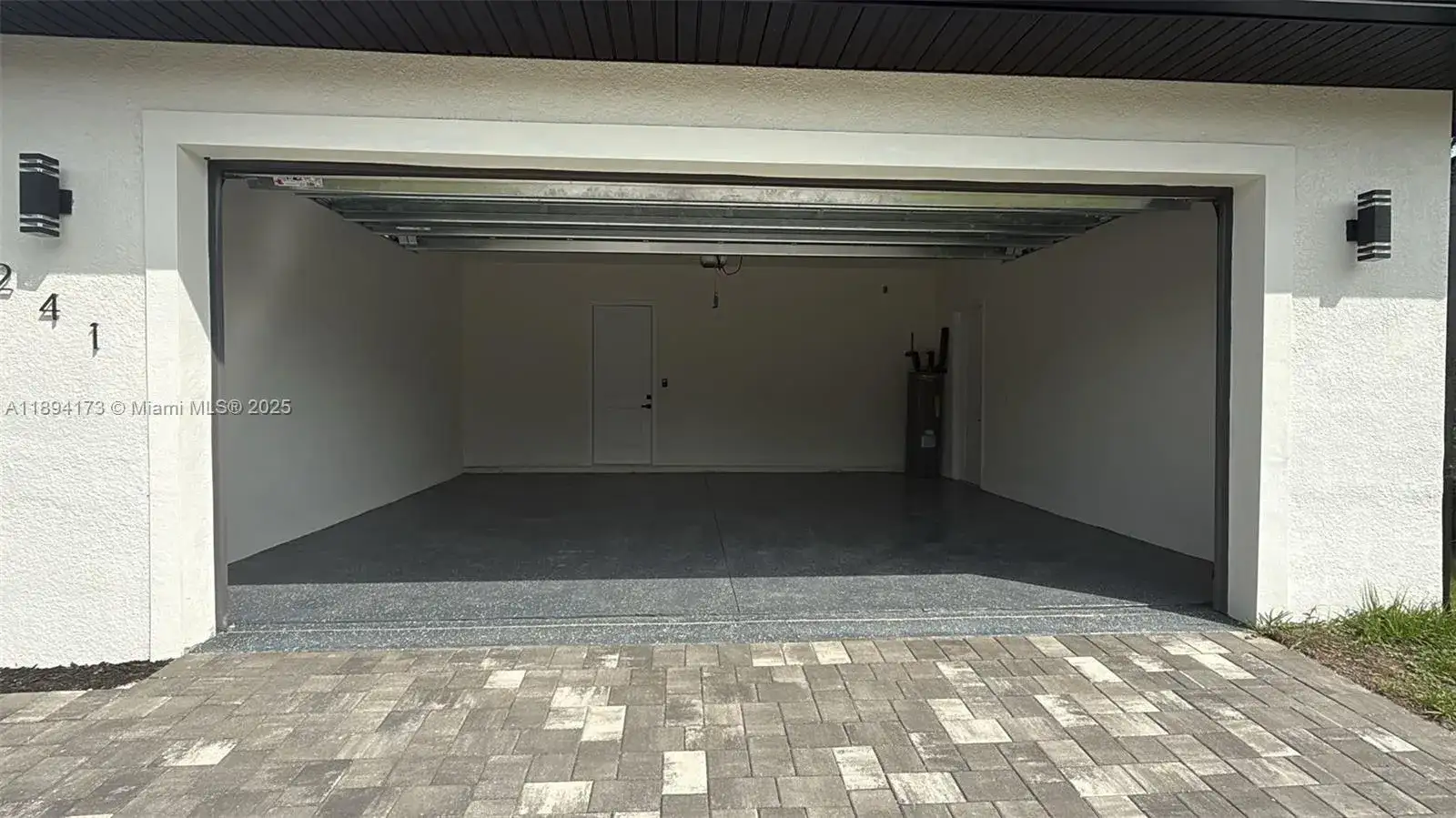 241 Pembroke Drive, Port Charlotte FL 33954 photo 4