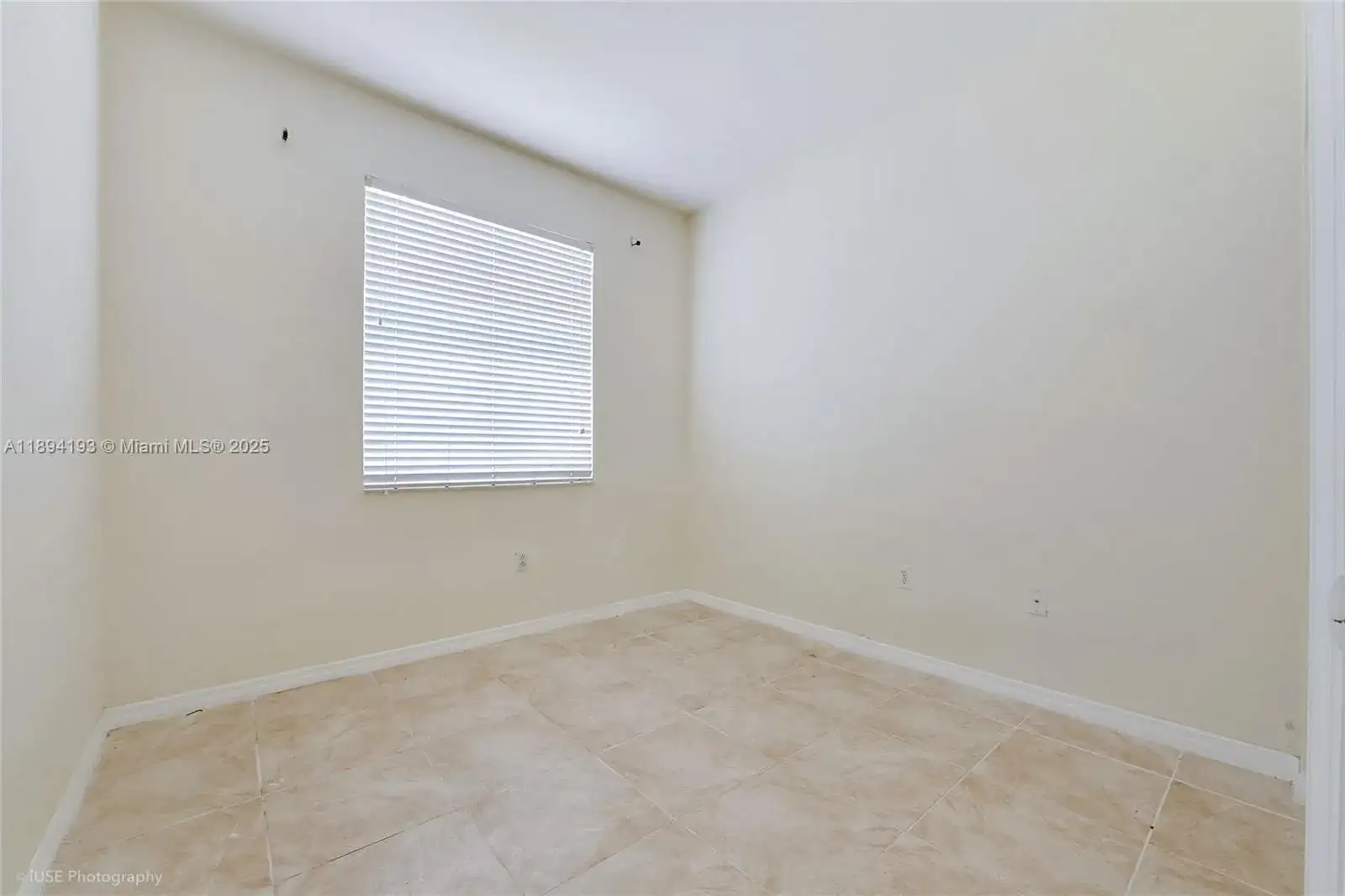 11084 SW 237th Ln, Homestead FL 33032 photo 4