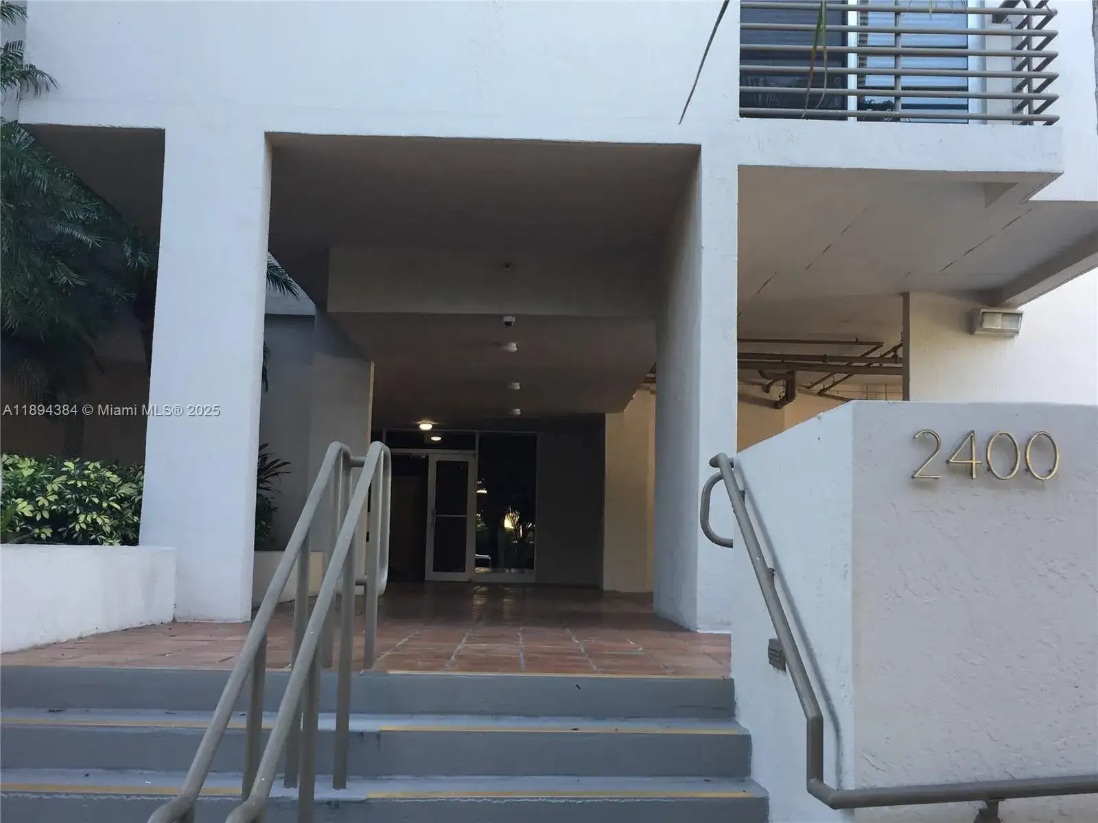 2400 SW 3rd Ave # 204, Miami FL 33129 photo 3
