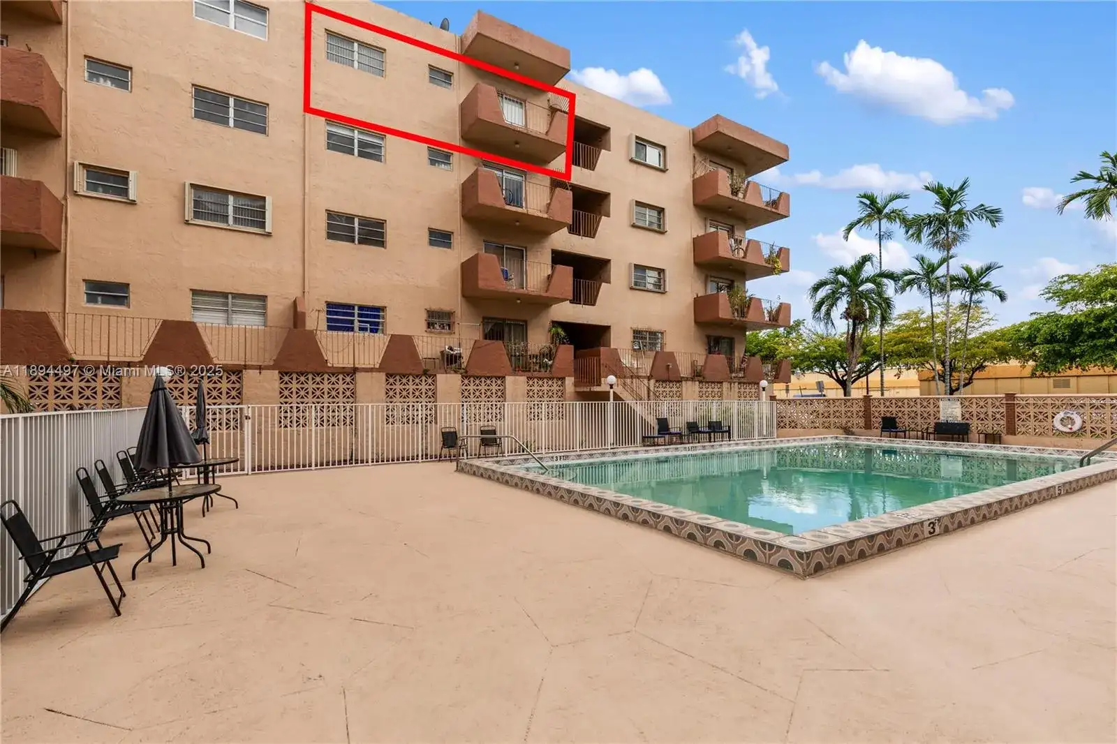 1630 W 46th St # 514B, Hialeah FL 33012 photo 2