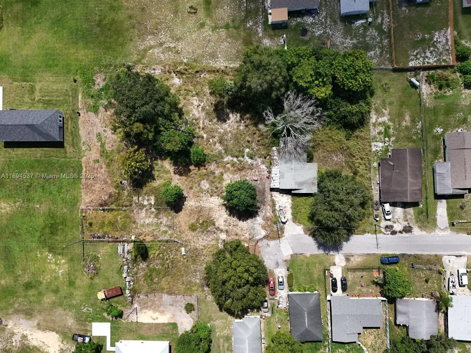 219 SHEILA LANE, Lake Wales FL 33859 photo 2