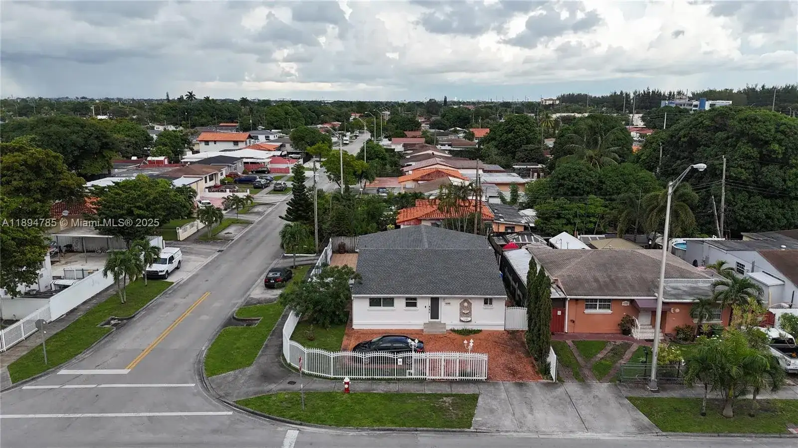 3495 W 2nd Ave, Hialeah FL 33012 photo 3