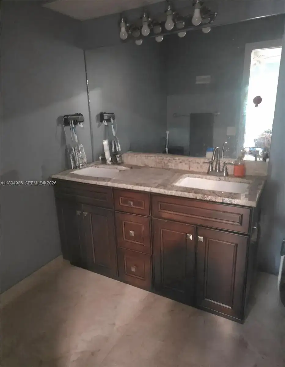 2202 Lucaya Bnd # L3, Coconut Creek FL 33066 photo 5