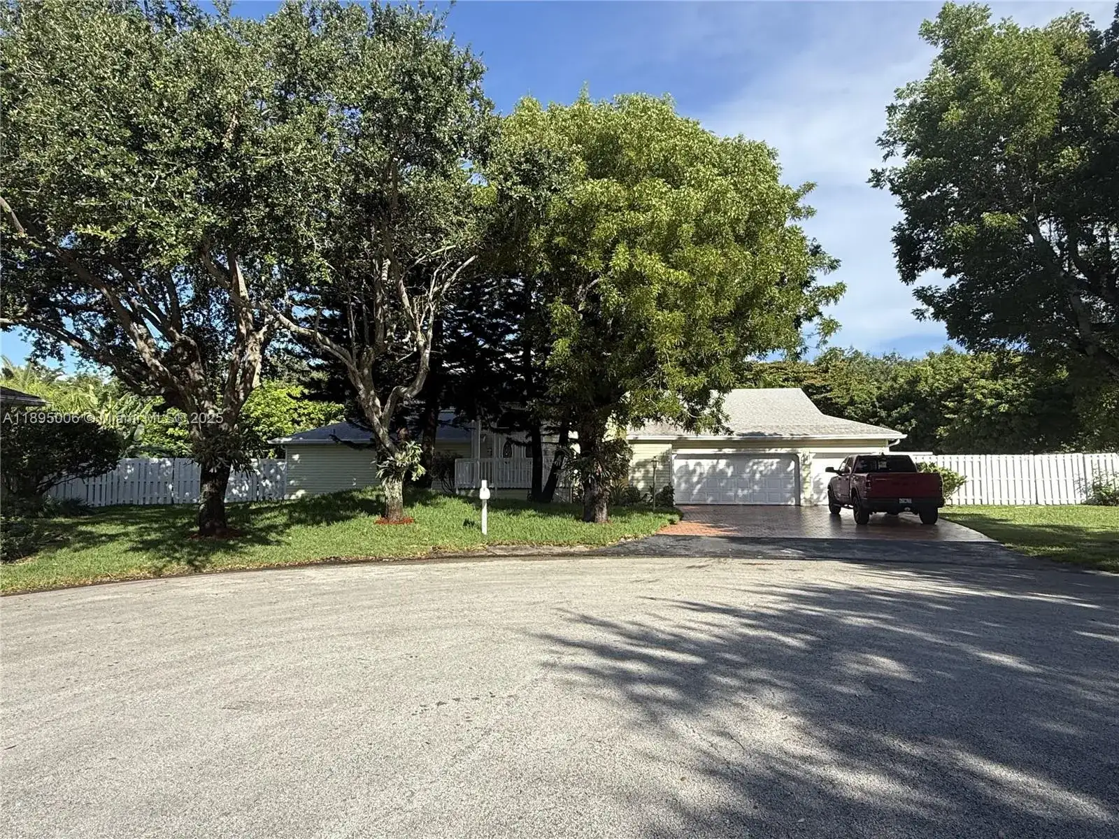 15051 SW 149th St, Miami FL 33196 photo 2