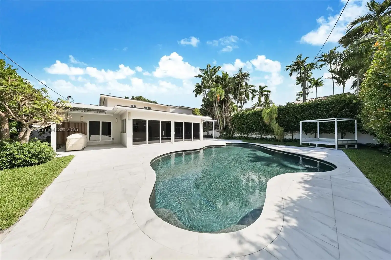5244 Alton Rd, Miami Beach FL 33140 photo 2