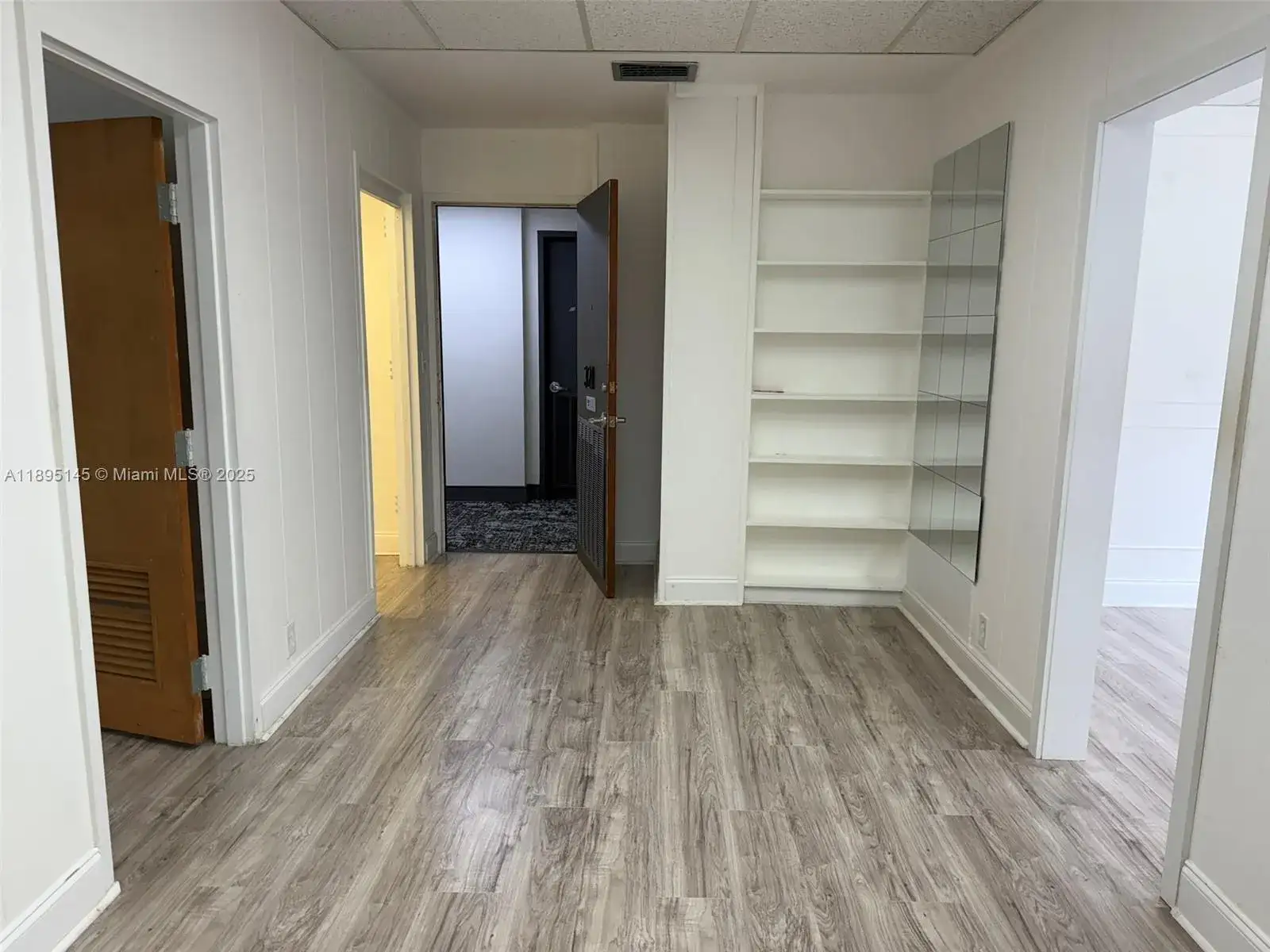 299 Alhambra Cir # 321, Coral Gables FL 33134 photo 5