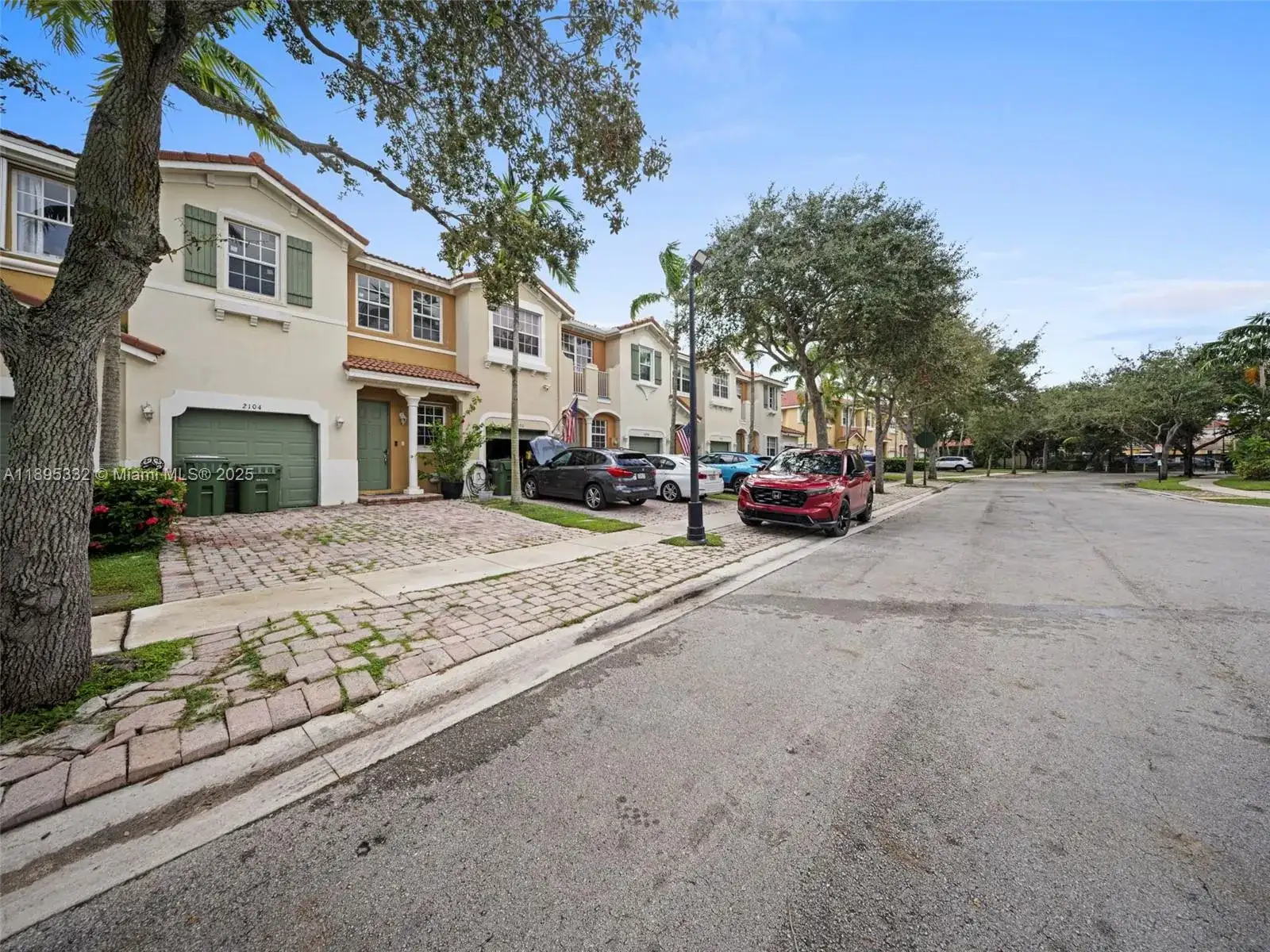 2104 NE 3rd Ct, Homestead FL 33033 photo 4