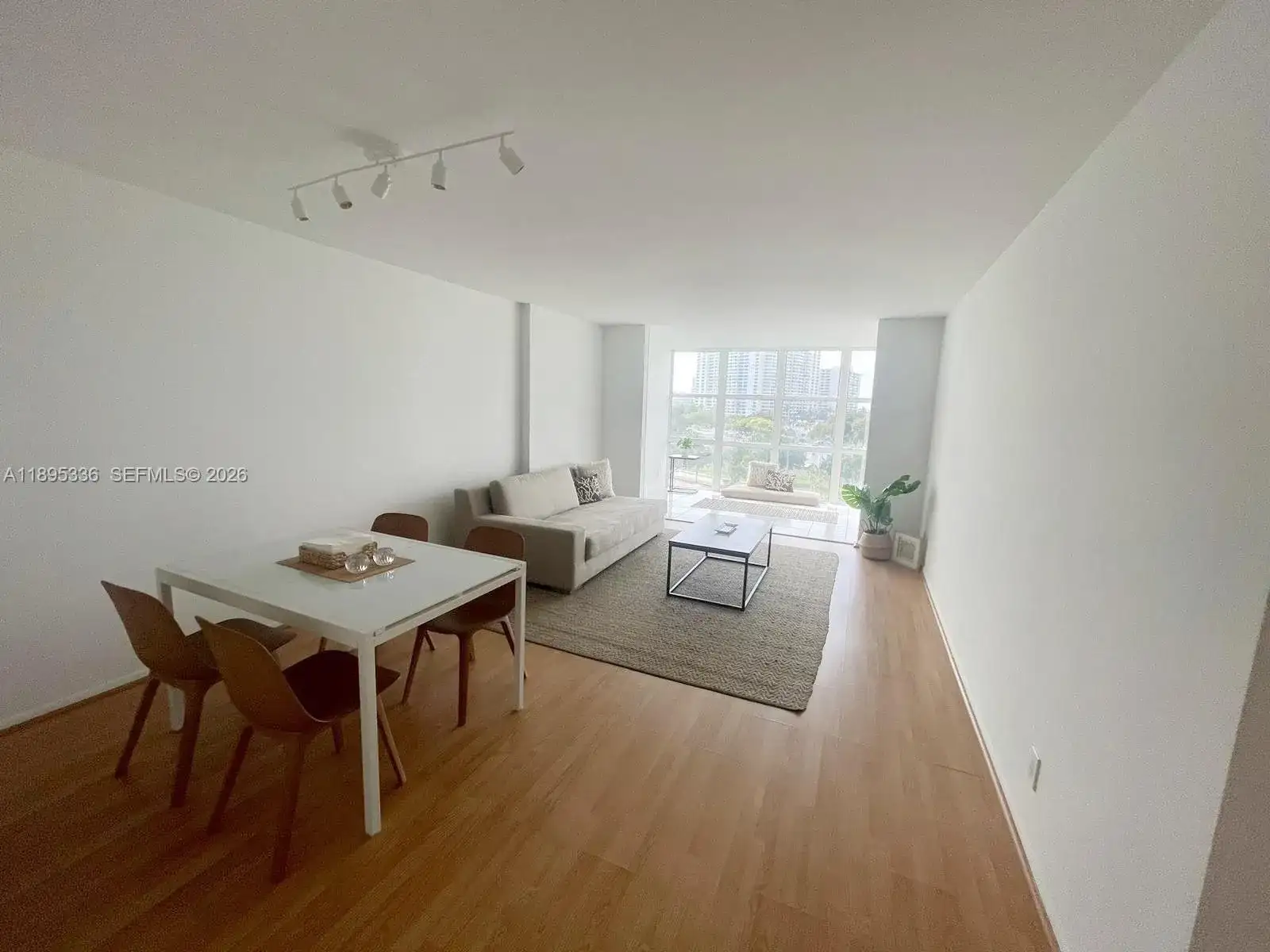 800 Parkview Dr # 605, Hallandale Beach FL 33009 photo 2