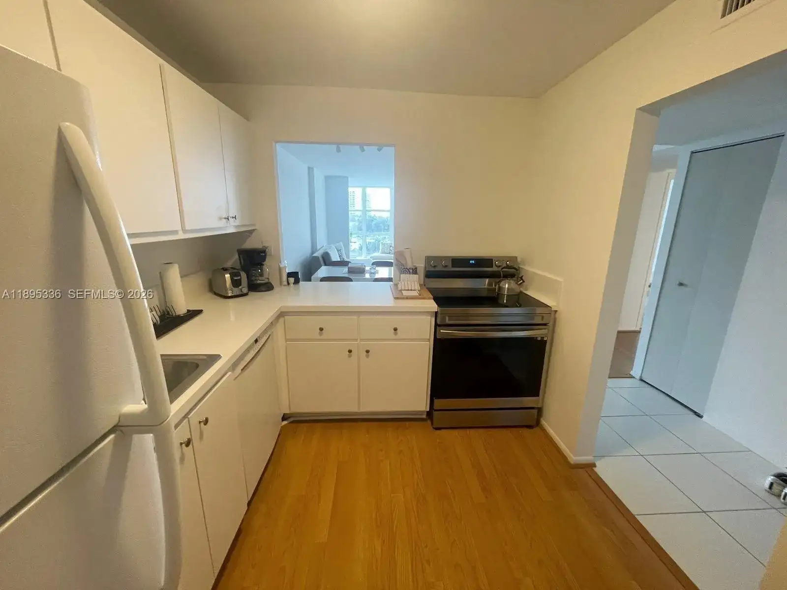 800 Parkview Dr # 605, Hallandale Beach FL 33009 photo 4