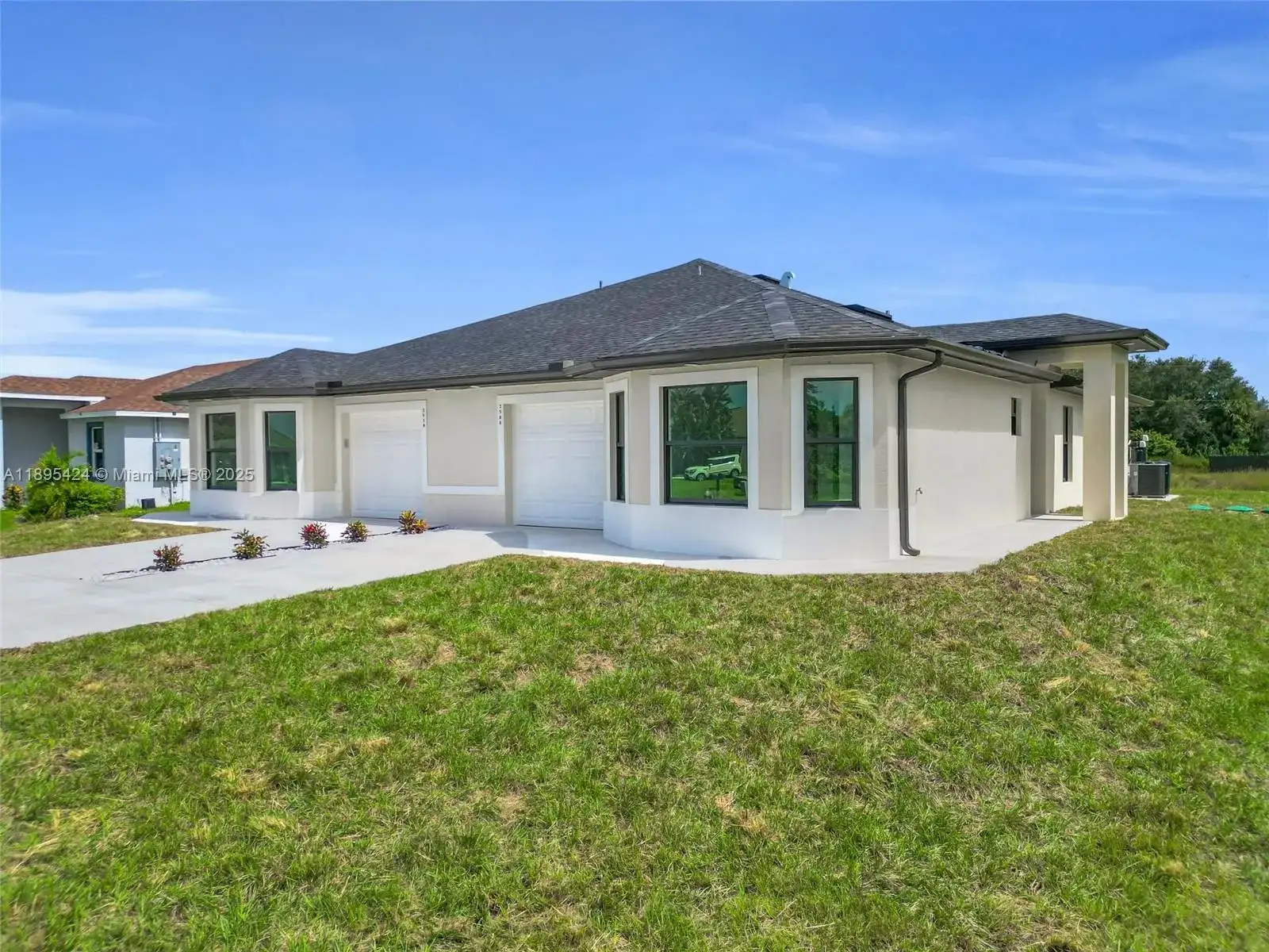 2508 Park Rd, Lehigh Acres FL 33971 photo 2