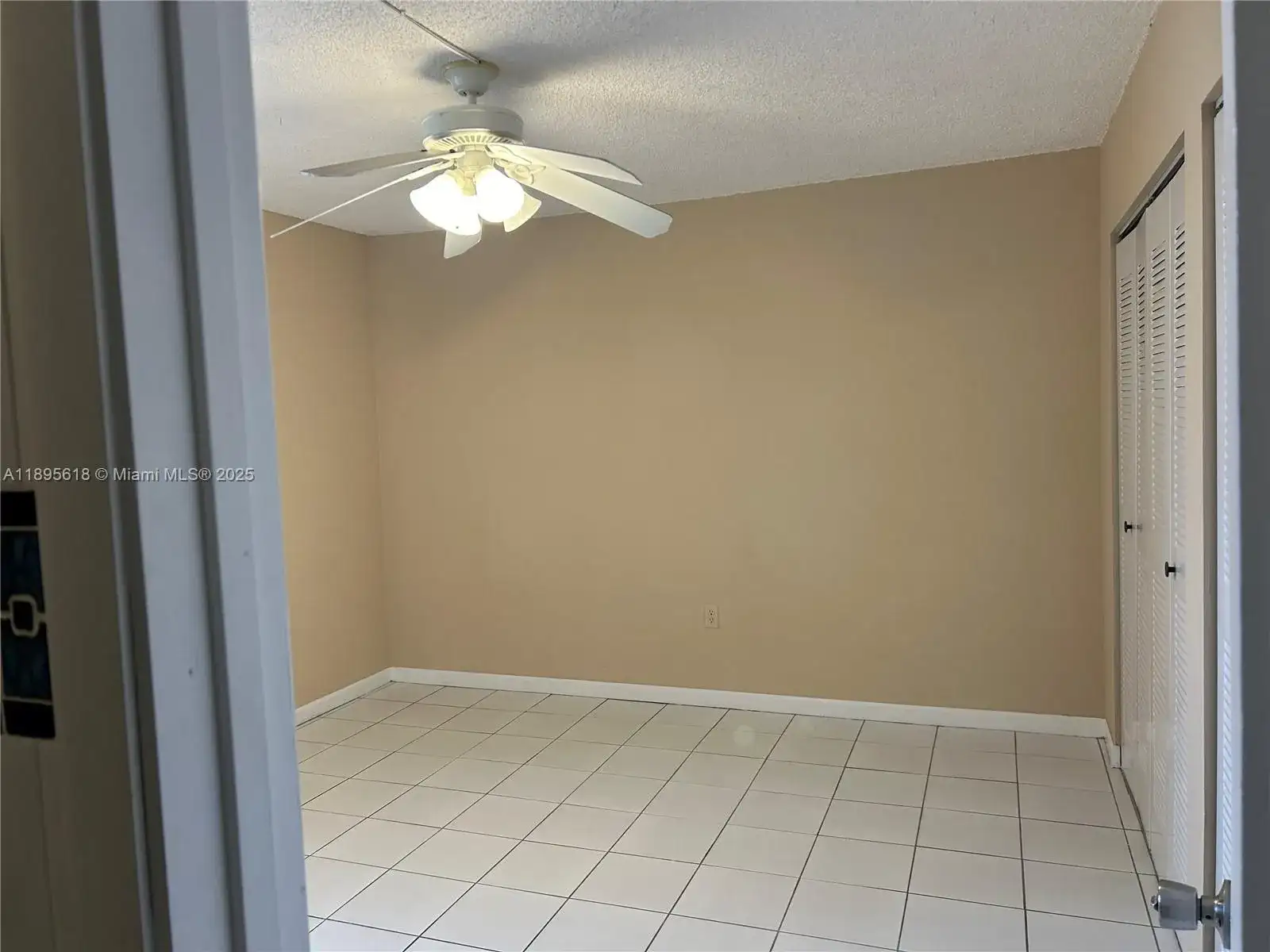 9411 SW 4th St # 202, Miami FL 33174 photo 4