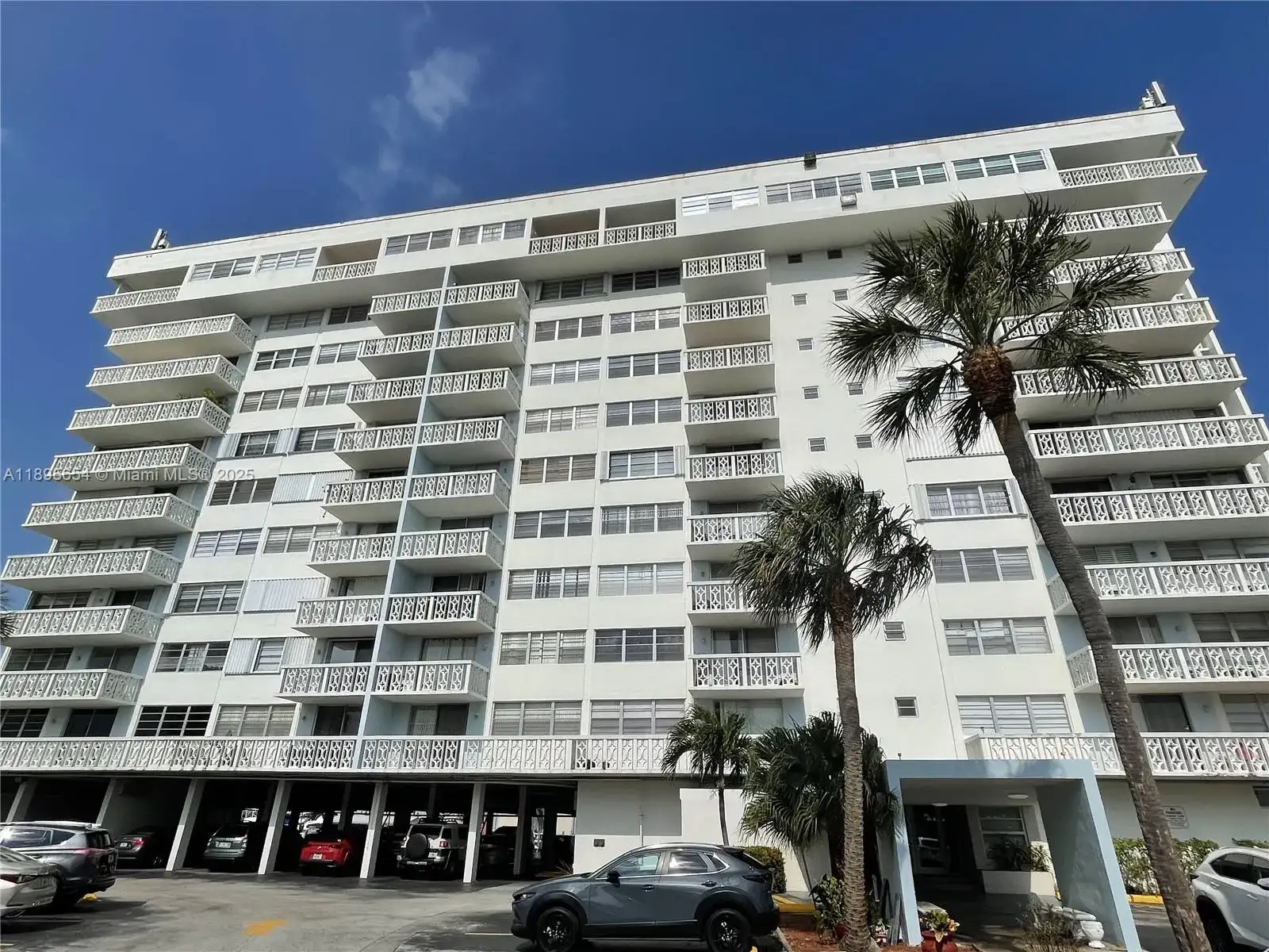 13155 Ixora Ct # 603, North Miami FL 33181 photo 2
