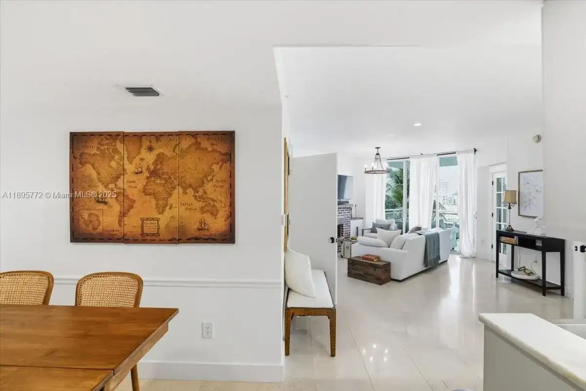 350 S Miami Ave # 1205, Miami FL 33130 photo 2