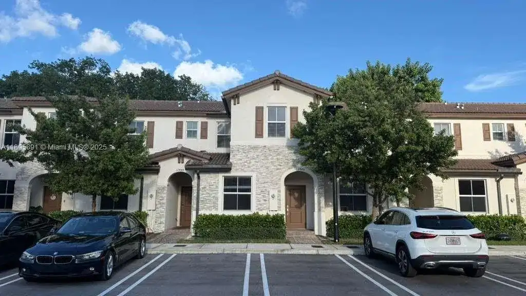 12445 NW 23rd Ct, Miami FL 33167 photo 2