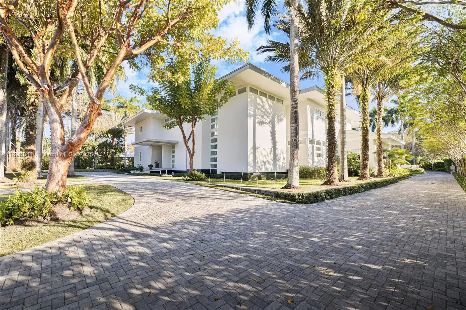 6080 SW 88th St, Pinecrest FL 33156 photo 2