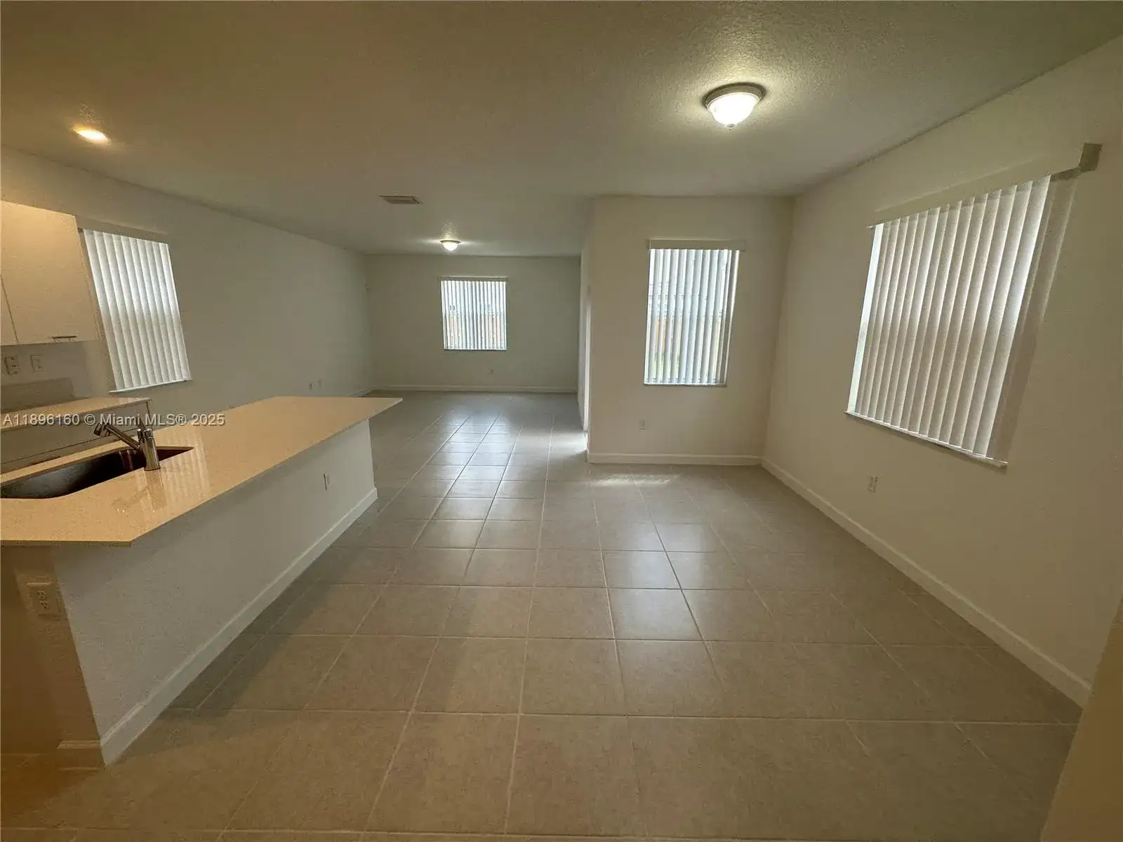 2382 NW 131st Cir, Miami FL 33167 photo 5