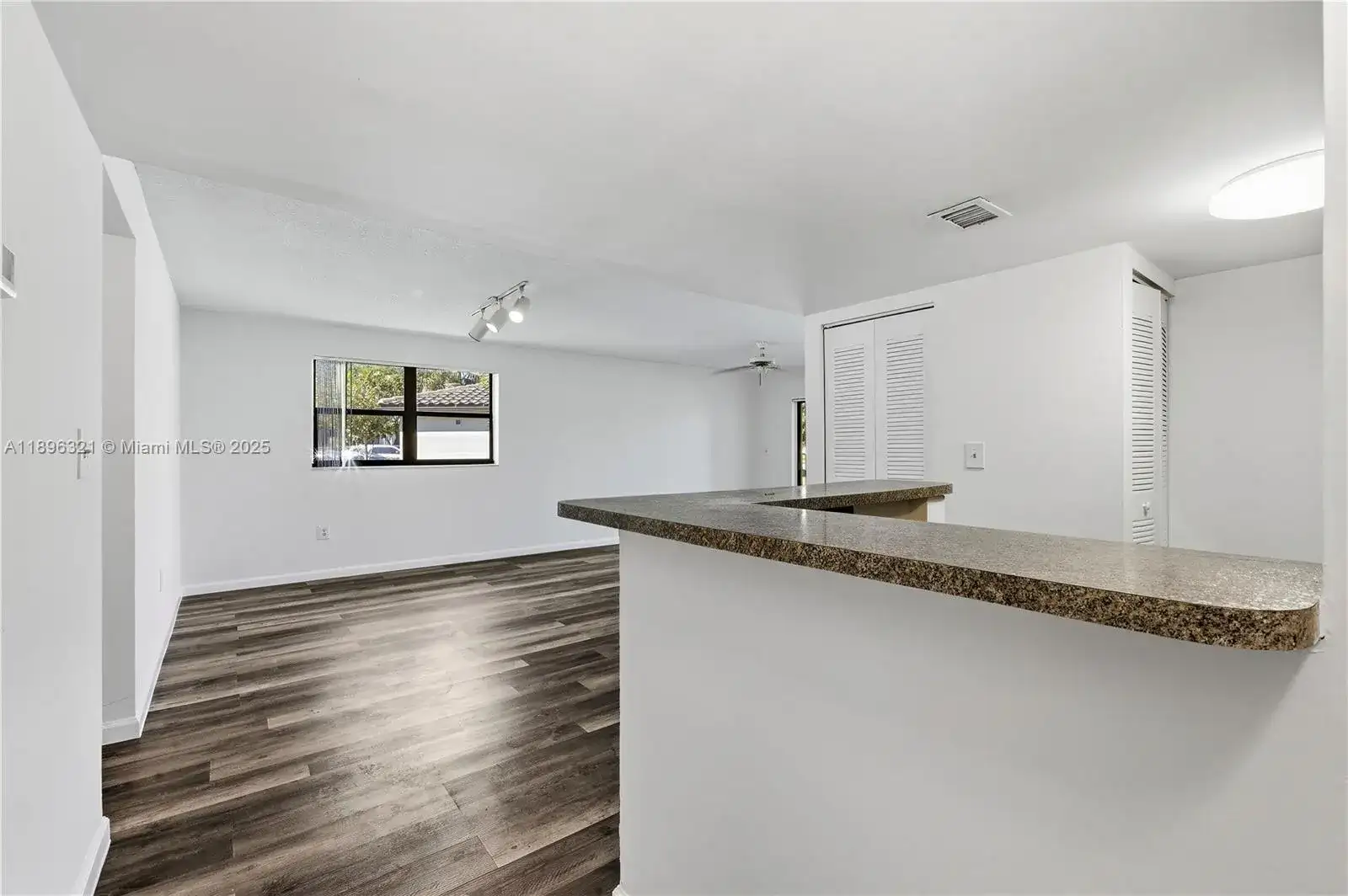 9877 Nob Hill Ct # 9877, Sunrise FL 33351 photo 4