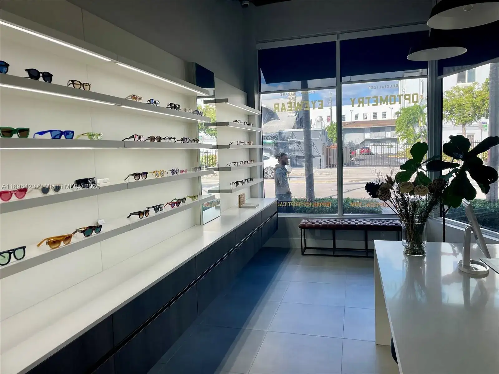 536 SW 12th Ave, Miami FL 33130 photo 2