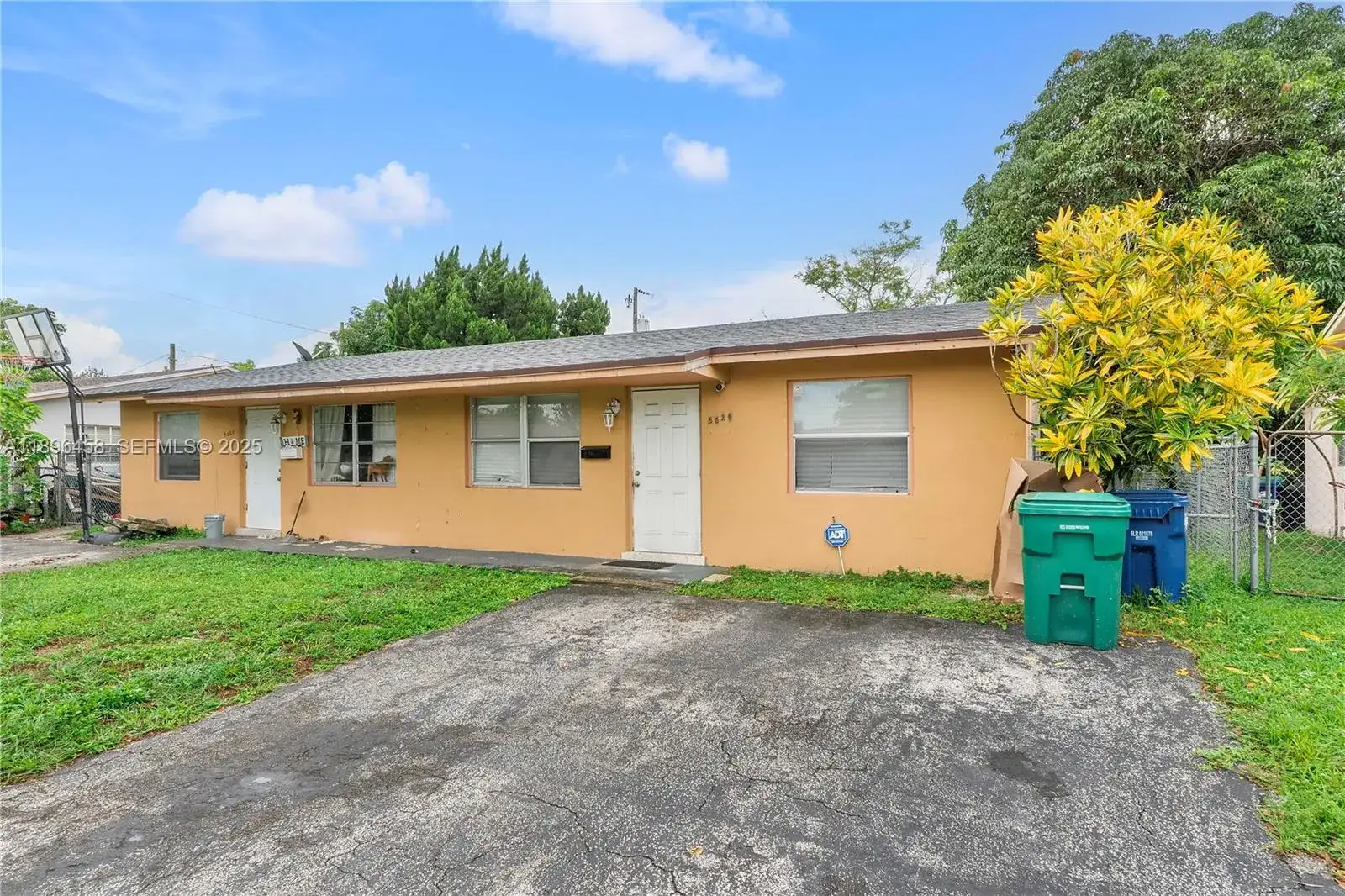 5620 NW 14th Ct, Lauderhill FL 33313 photo 2