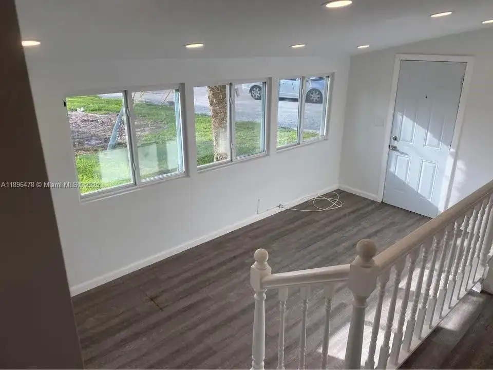 877 NE 63rd St, Fort Lauderdale FL 33334 photo 2