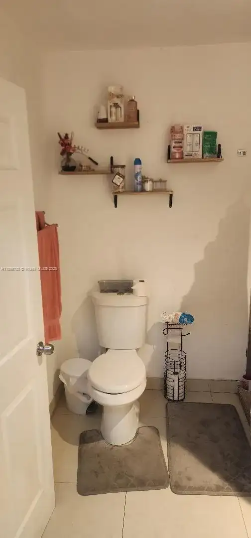 165 W 60th St, Hialeah FL 33012 photo 3