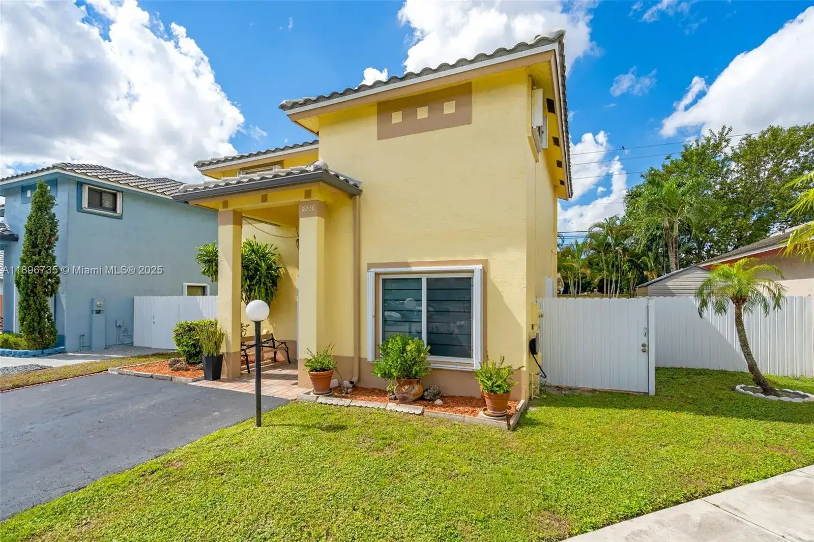 18536 NW 56th Pl, Miami Gardens FL 33055 photo 3