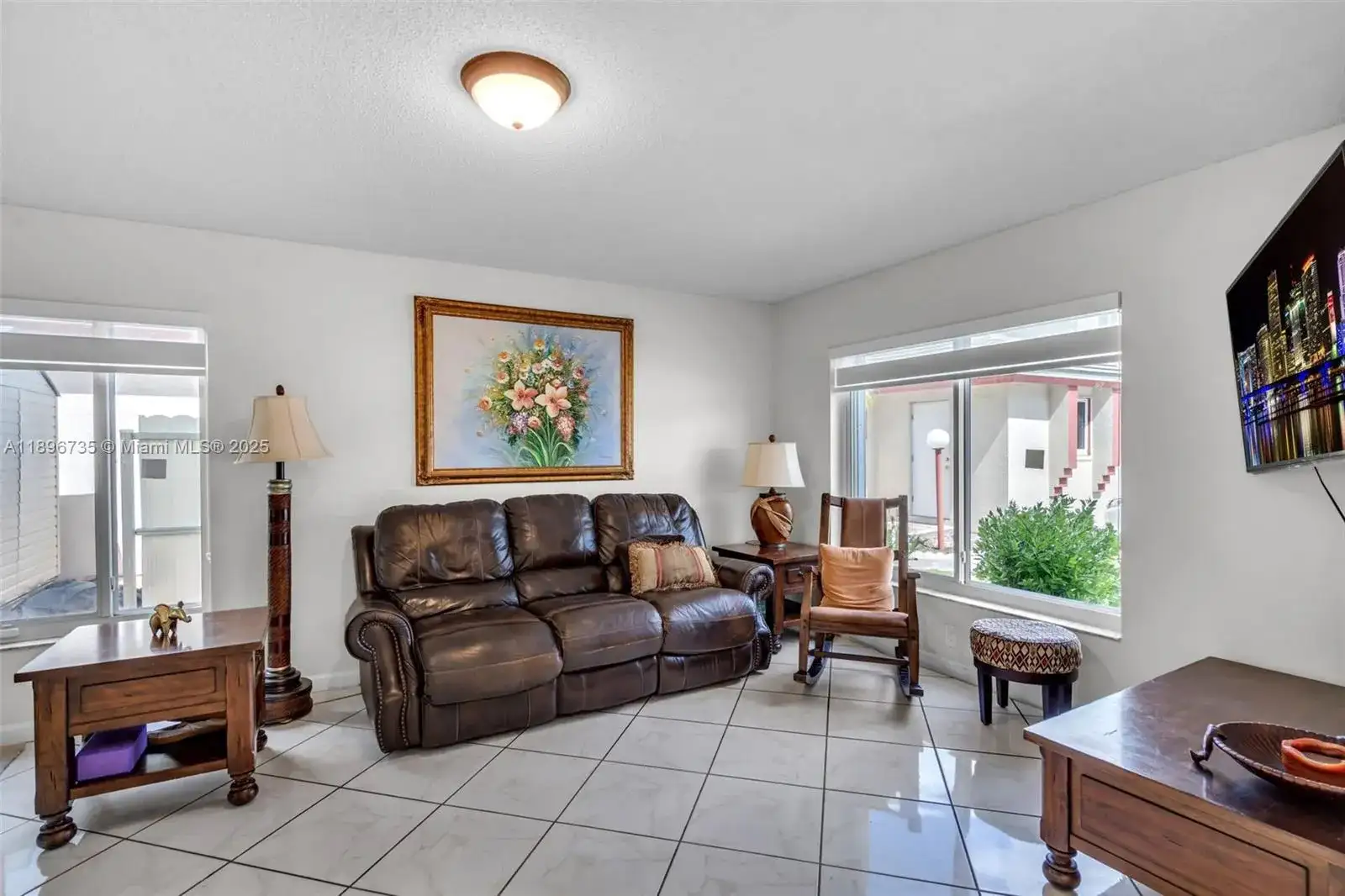 18536 NW 56th Pl, Miami Gardens FL 33055 photo 4