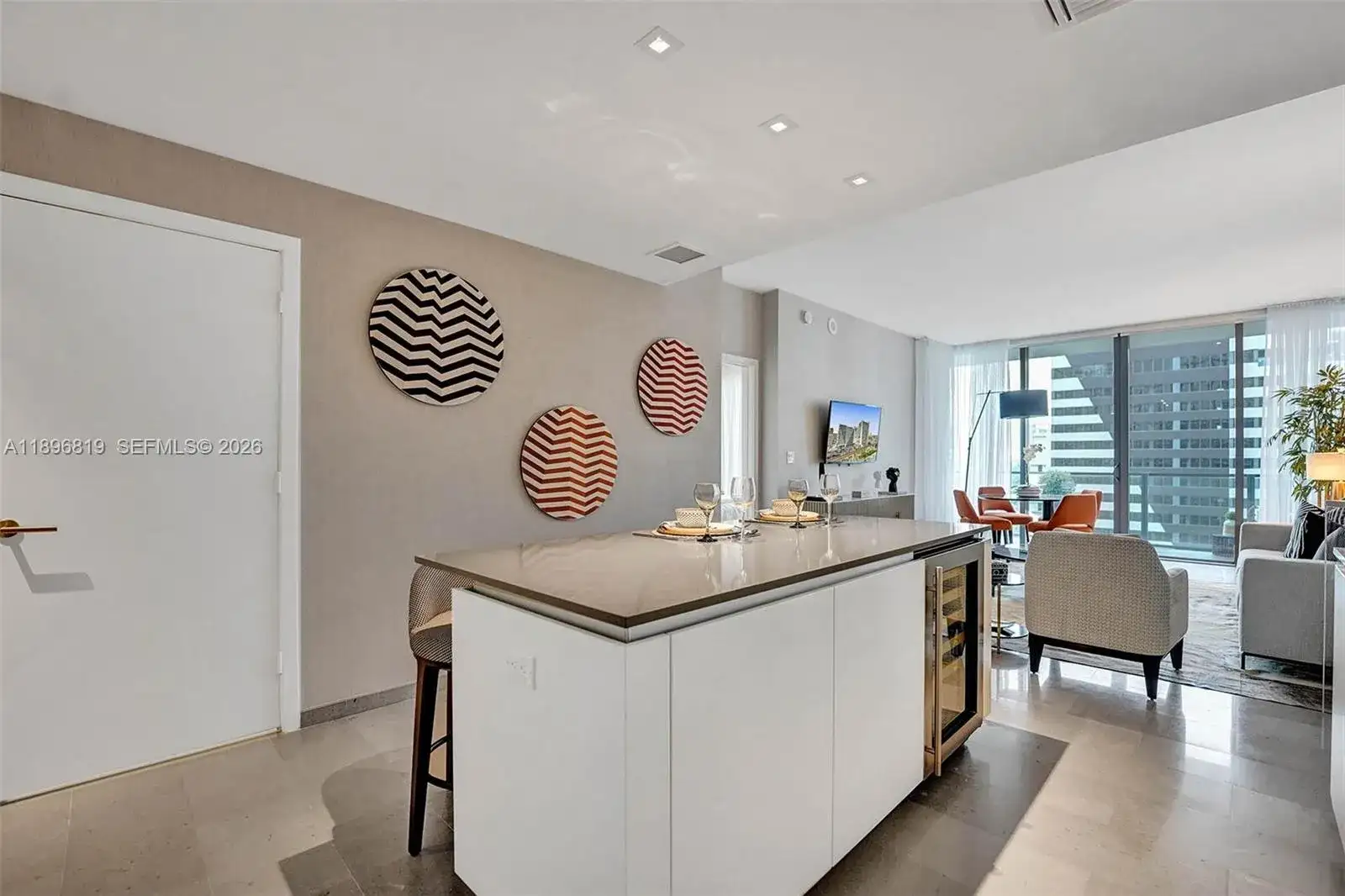 88 SW 7th St # 1408, Miami FL 33130 photo 3
