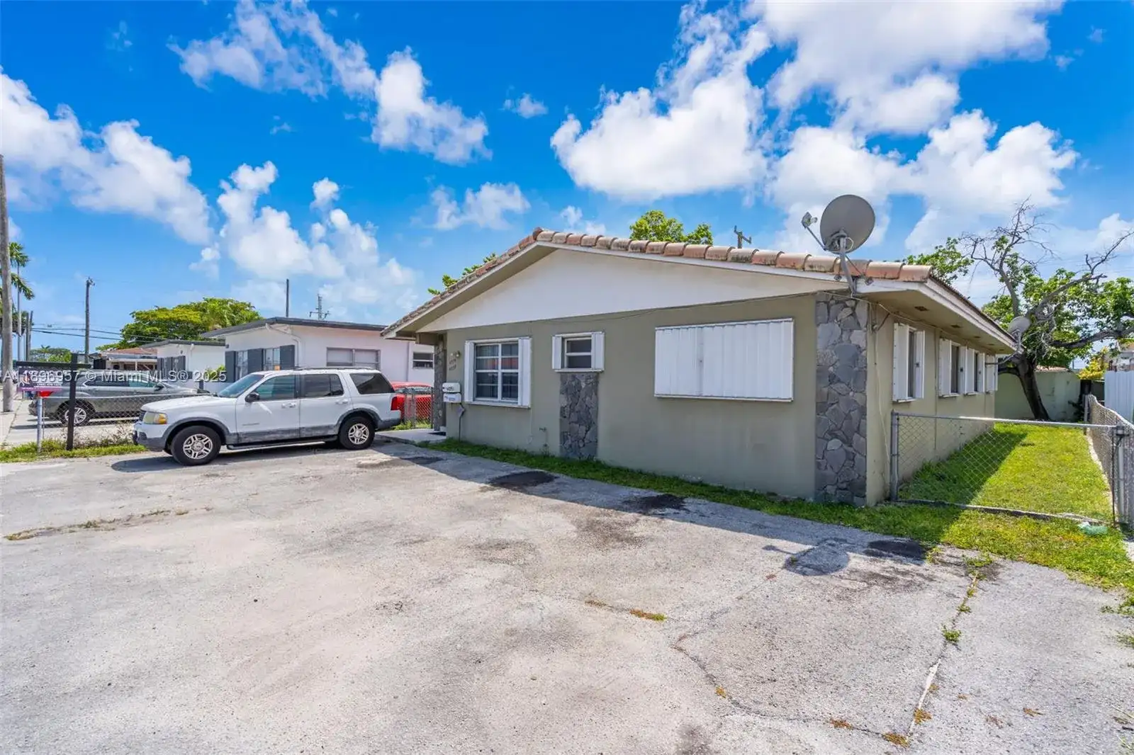 4776 E 10th Ave # 4778, Hialeah FL 33013 photo 3