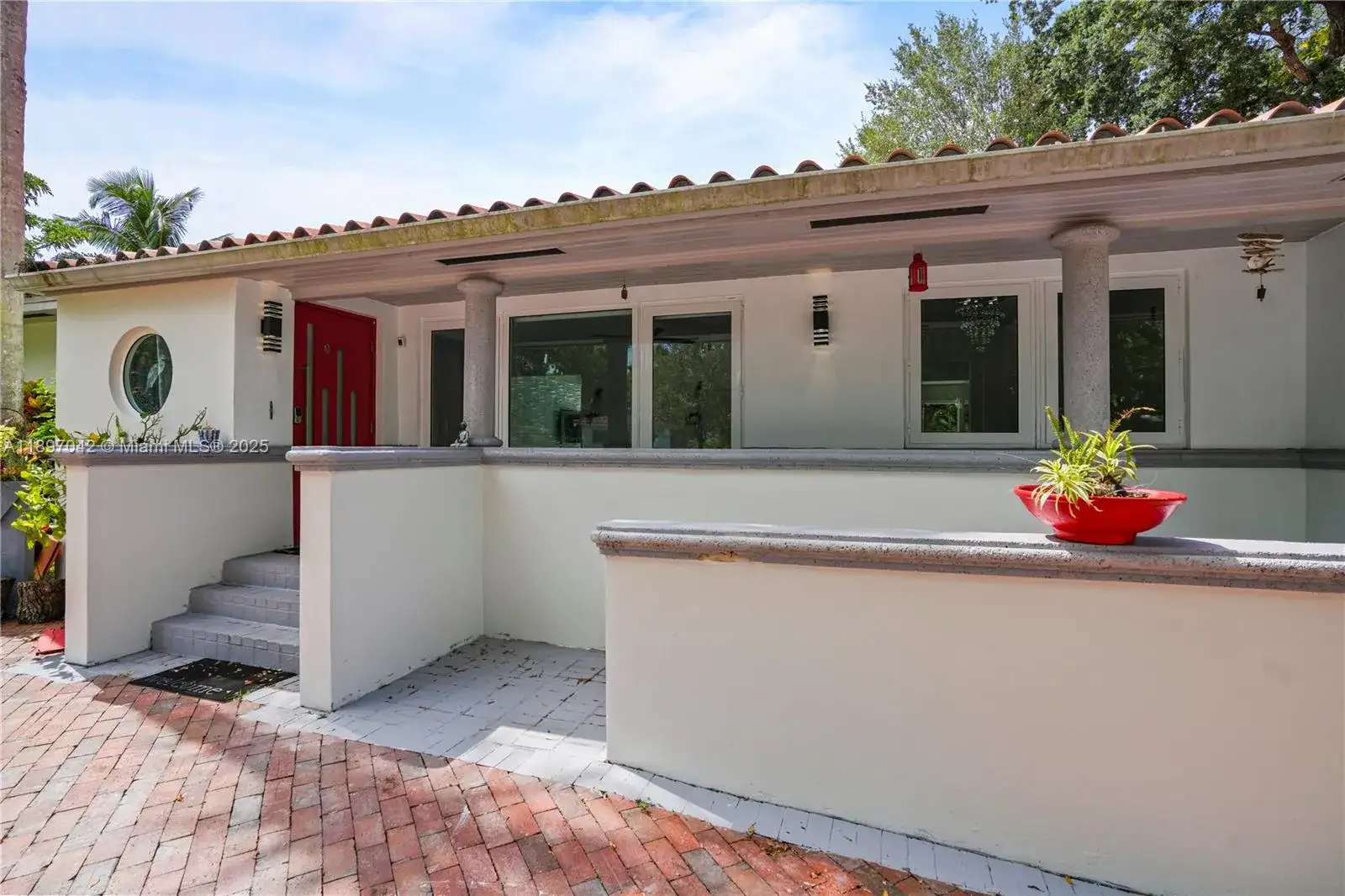 1436 Mantua Ave, Coral Gables FL 33146 photo 2