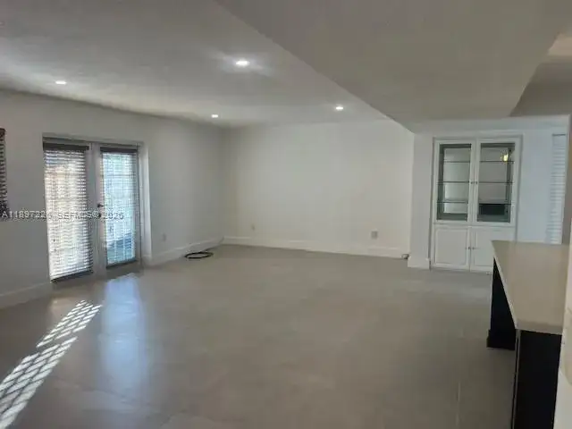 11430 SW 83rd Ter, Miami FL 33173 photo 4