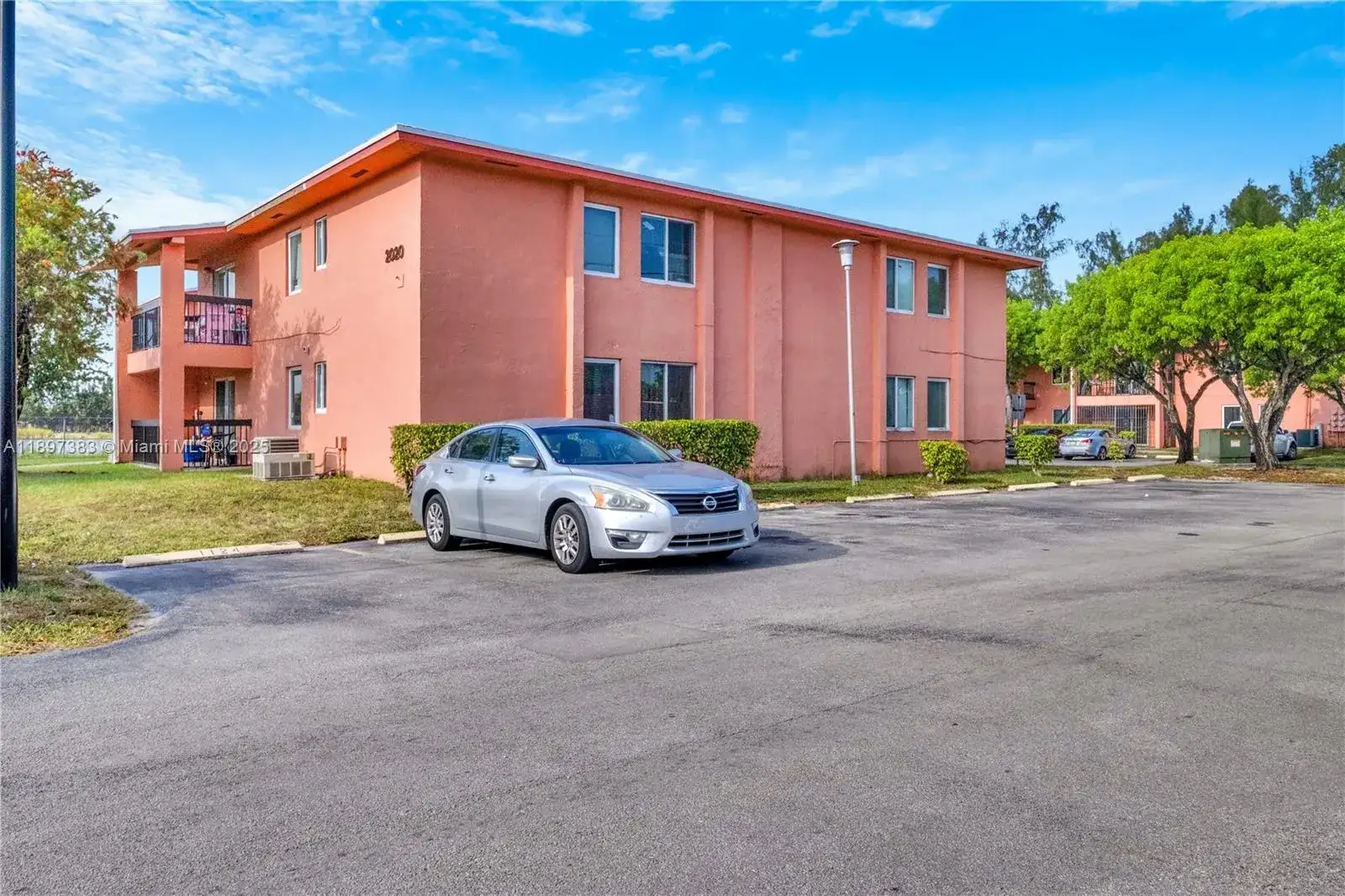 2020 NW 119th St # 1122, Miami FL 33167 photo 2