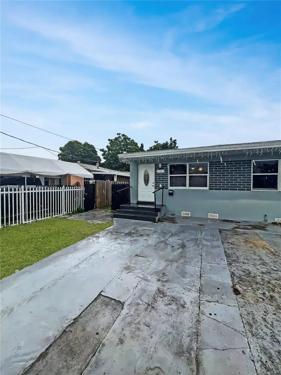 2783 - 2785 SW 33rd Ct, Miami FL 33133 photo 2