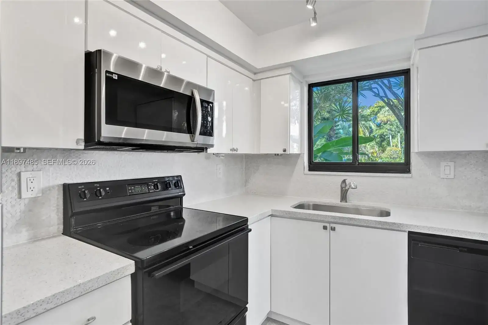 20332 NE 34th Ct # 26, Aventura FL 33180 photo 4