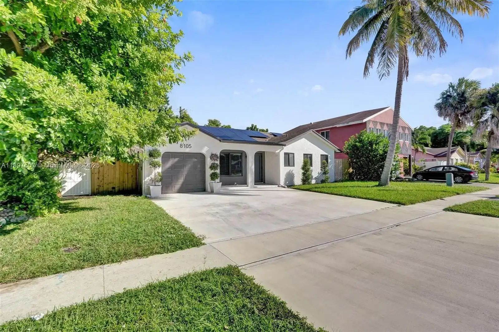 8105 SW 19th St, North Lauderdale FL 33068 photo 2