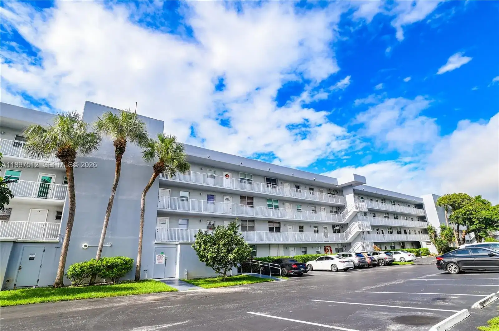 110 Royal Park Dr # 2H, Oakland Park FL 33309 photo 3